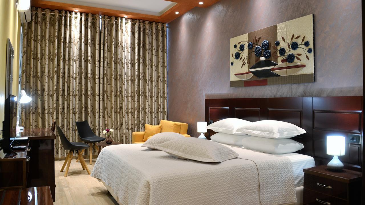 Comfort Hotel Fier Eksteriør billede